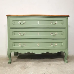 Commode ancienne en merisier