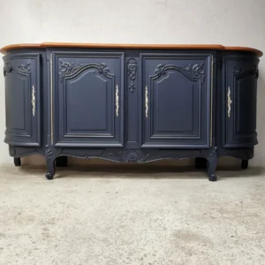 Buffet ancien en merisier