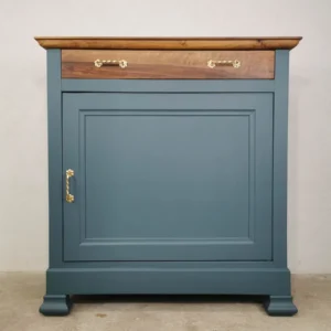 Buffet ancien en noyer