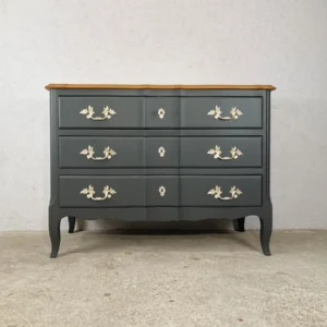 Commode ancienne en merisier