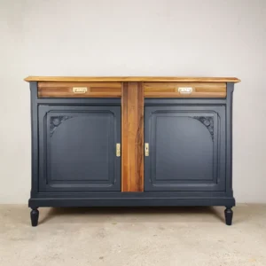 Buffet ancien en noyer