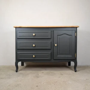 Commode ancienne en chêne