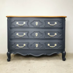 Commode ancienne en merisier