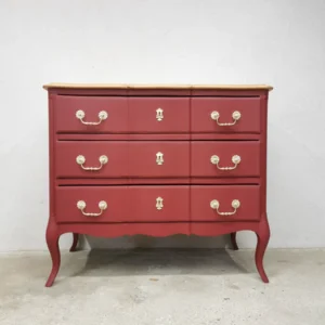Commode ancienne en chêne