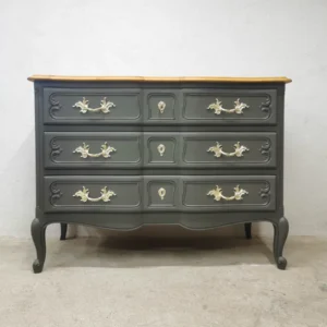 Commode ancienne en merisier