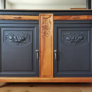 Buffet ancien en noyer