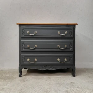 Commode ancienne en merisier