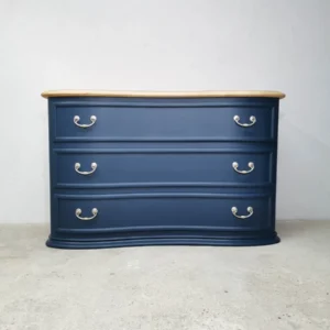 Commode ancienne